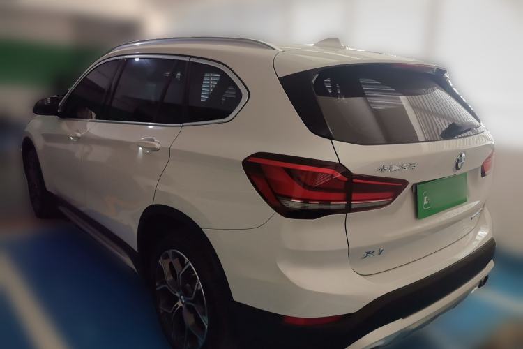 BMW X1 2022 — фото 4