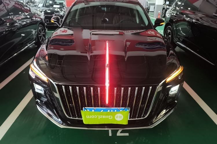 Hongqi H5 2025 — 2