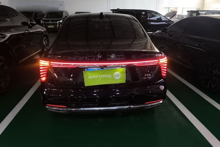 Hongqi H5 2025 — 5