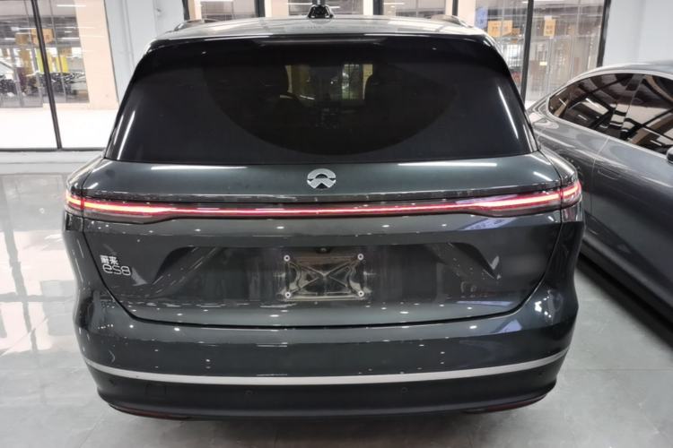 NIO ES8 2024 — 5