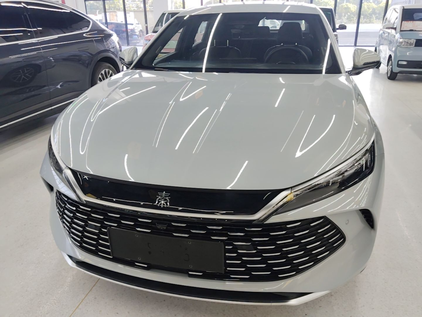 BYD Qin L 2025 — фото 2
