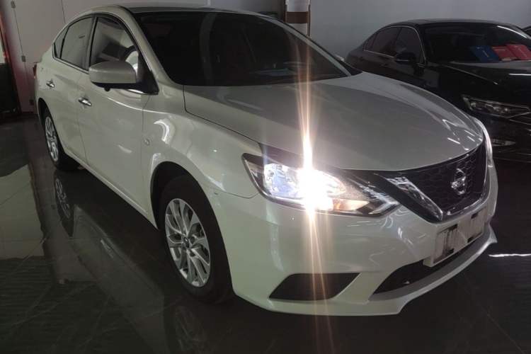 Nissan Sentra 2022 — 3
