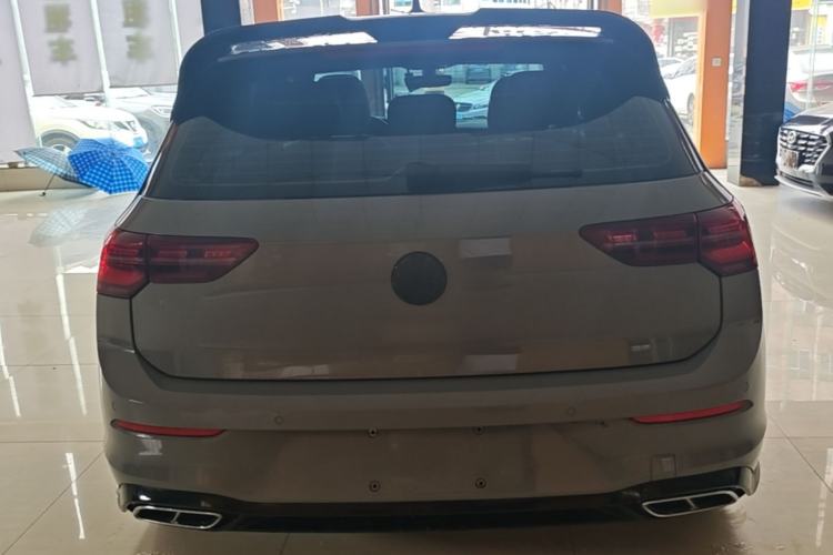 Volkswagen Golf 2023 — 5