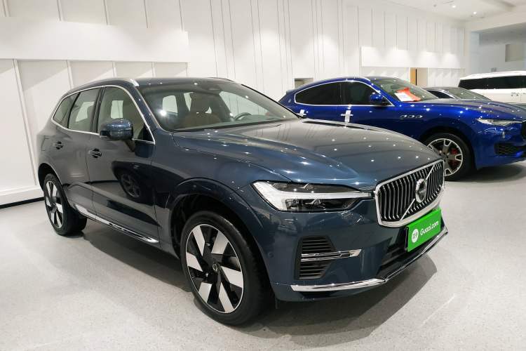 Volvo XC60 2024 — 3