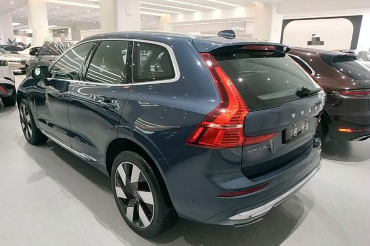 Volvo XC60 2024 — 4