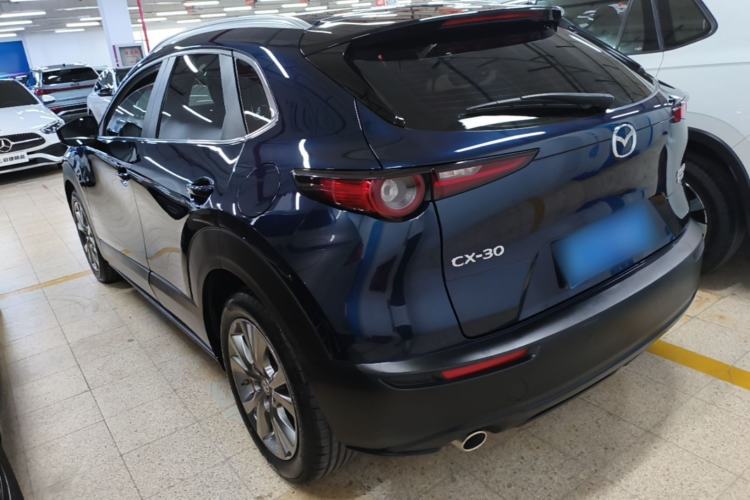 Mazda CX-30 2021 — 4