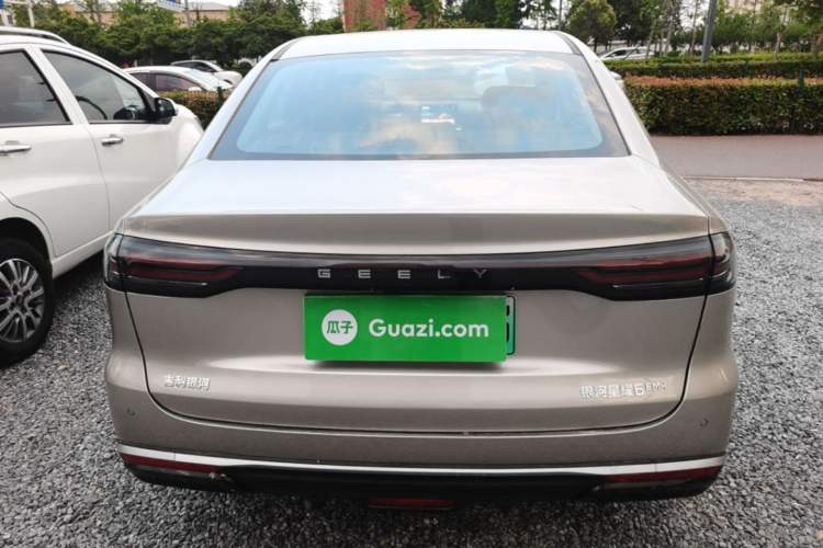 Geely Stellar 6 2026 — 5