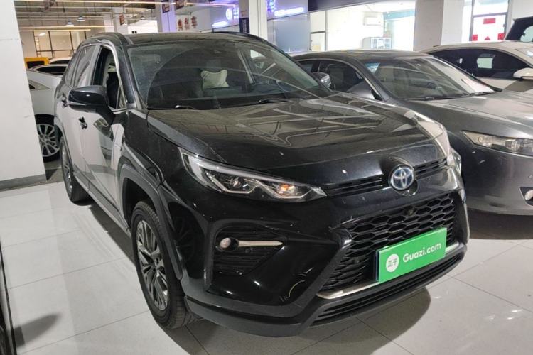 Toyota RAV4 2023 — 3
