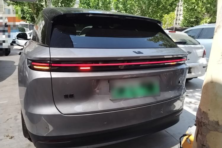 Li Auto i6 2025 — 5