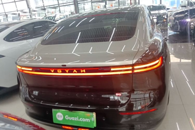 Voyah Lantu Chiguang L 2026 — 5