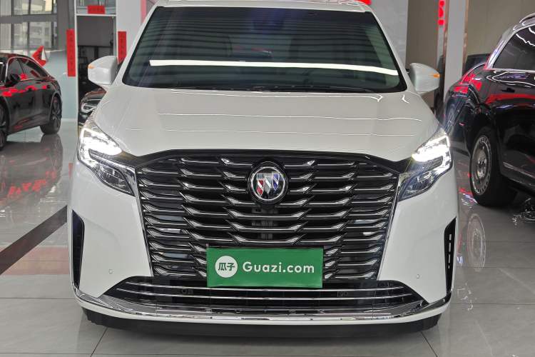 Buick GL8 2023 — 2
