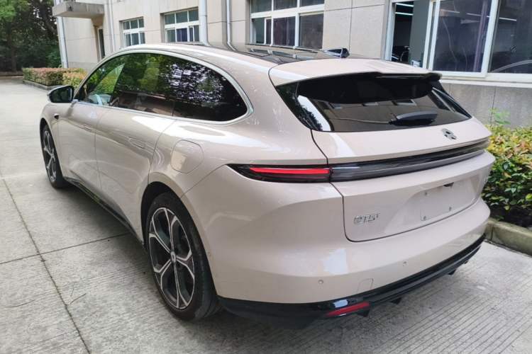 NIO ET5T 2025 — 4