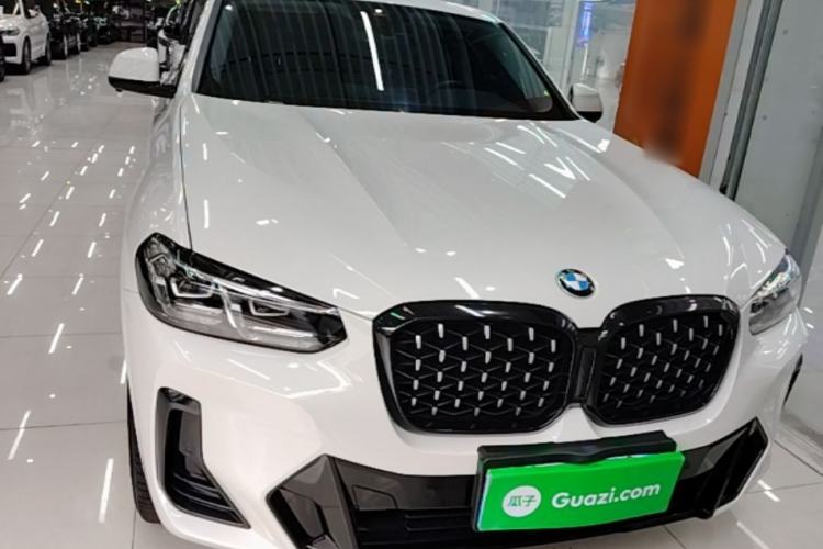 BMW X4 2022 — 2