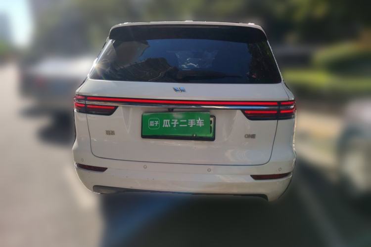 Li Auto ONE 2021 — 5