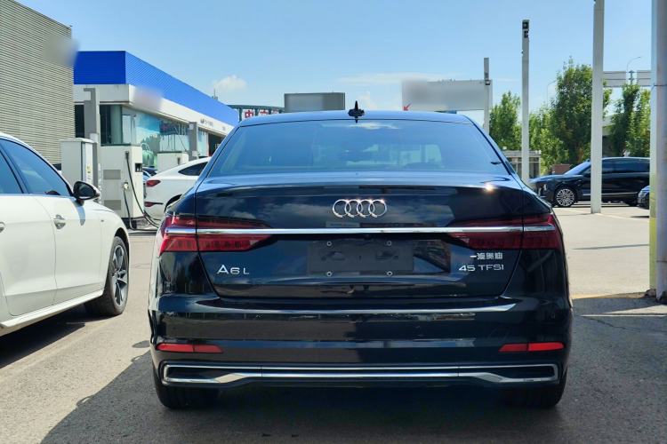 Audi A6 2023 — фото 5