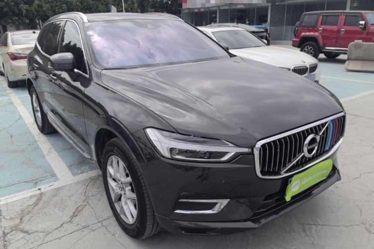 Volvo XC60 2021 — 3