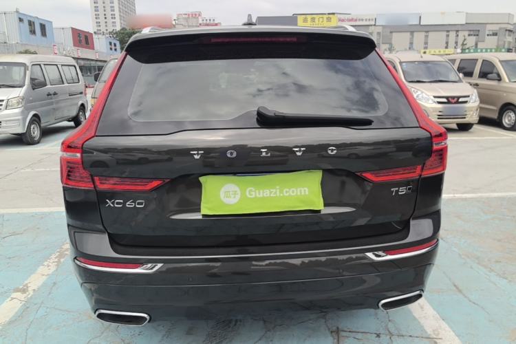 Volvo XC60 2021 — 5