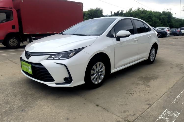 Toyota Corolla 2022 — фото 1