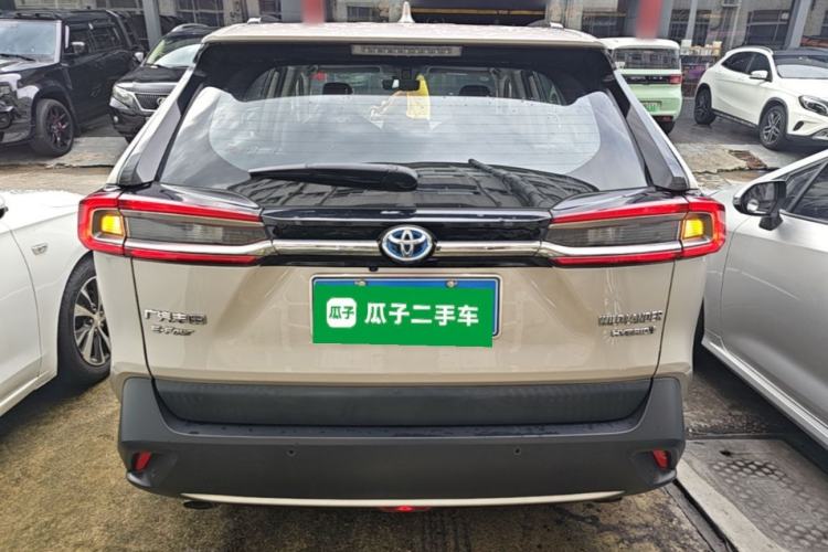 Toyota RAV4 2023 — 5