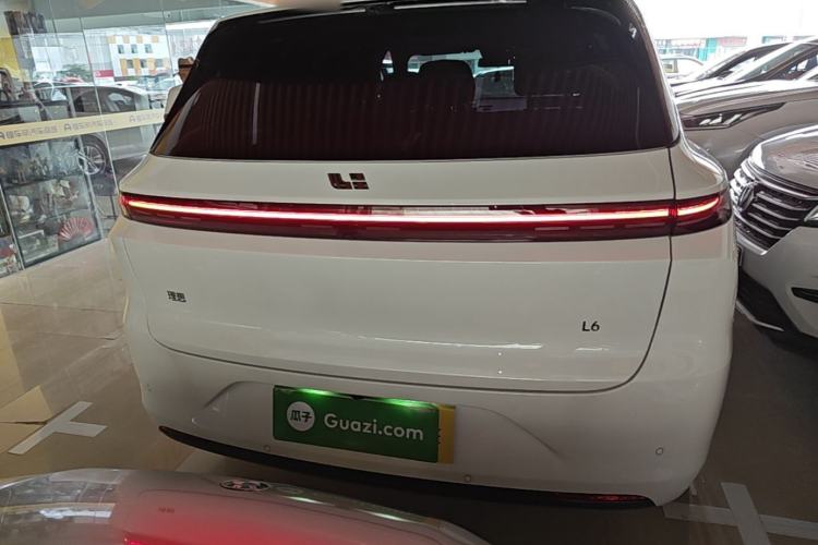 Li Auto L6 2025 — фото 5