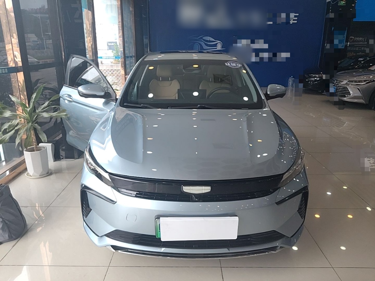 Geely auto emgrand l hip 2024 — фото 2