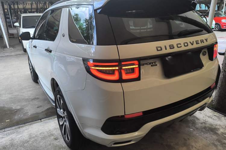 Land Rover Discovery Sport 2022 — фото 4
