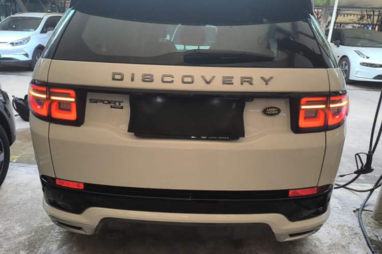 Land Rover Discovery Sport 2022 — фото 5