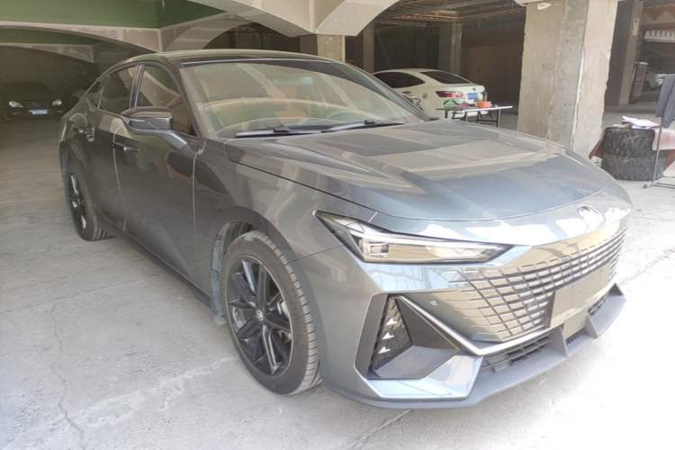 ChangAn UNI-V 2022 — 3