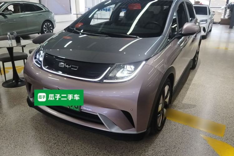 BYD Dolphin 2023 — фото 1