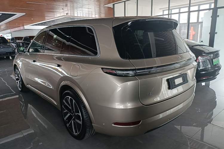 Li Auto L9 2022 — 4