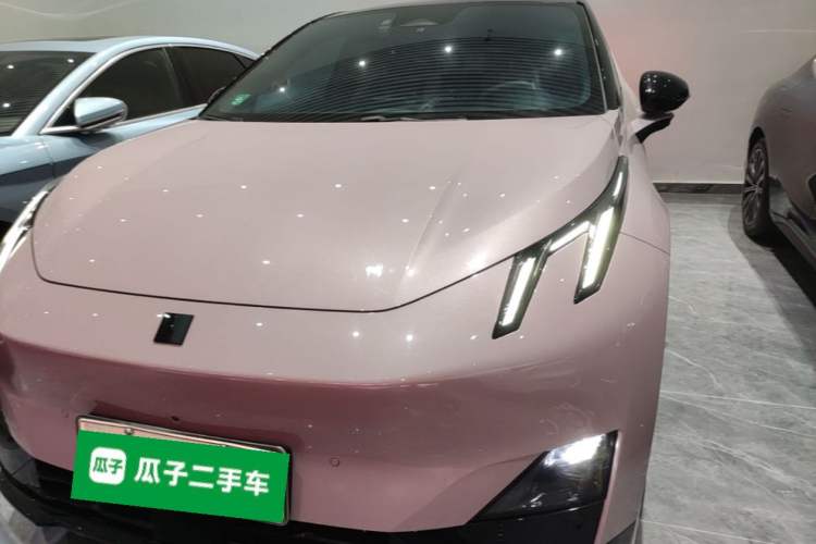 Lynk & Co Z20 2025 — 2