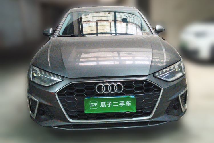 Audi A4 2022 — 2