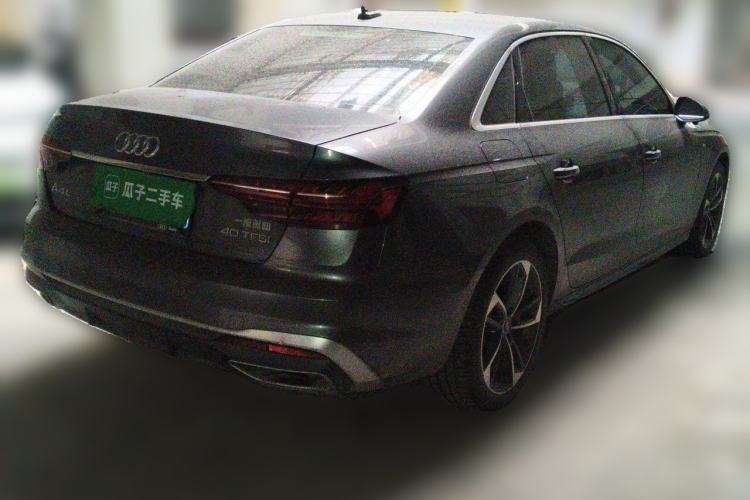 Audi A4 2022 — 4
