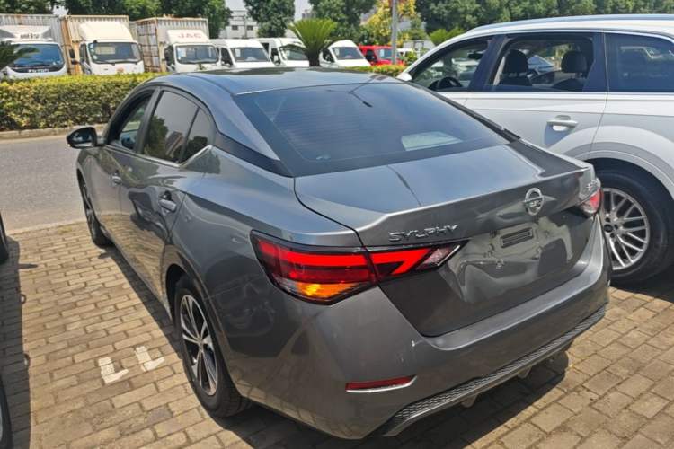 Nissan Sentra 2021 — 4