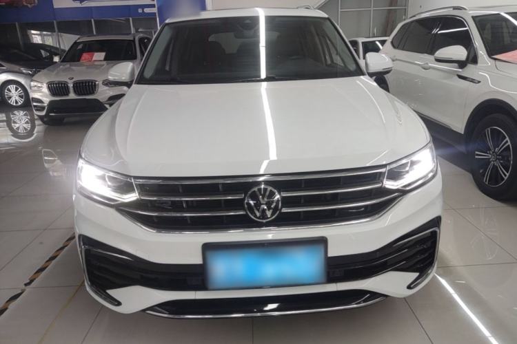 Volkswagen Tiguan L 2023 — фото 2