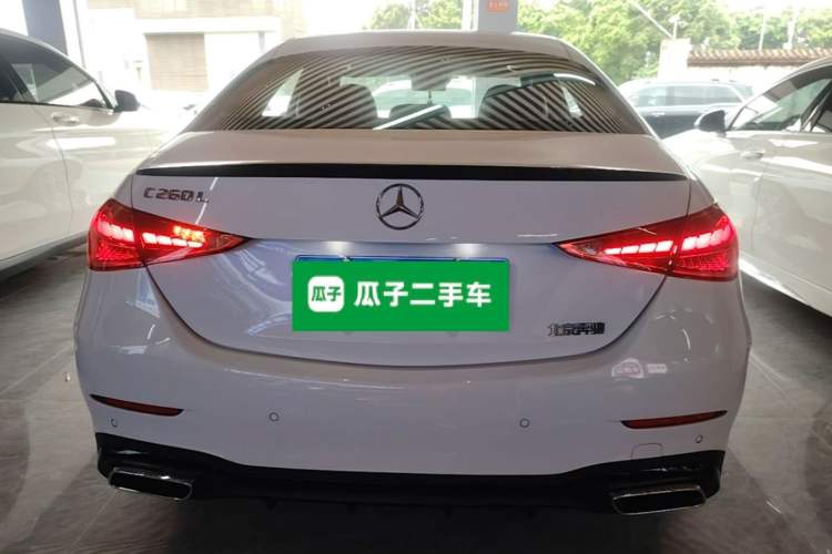 Mercedes-Benz C 260 L 2025 — 5