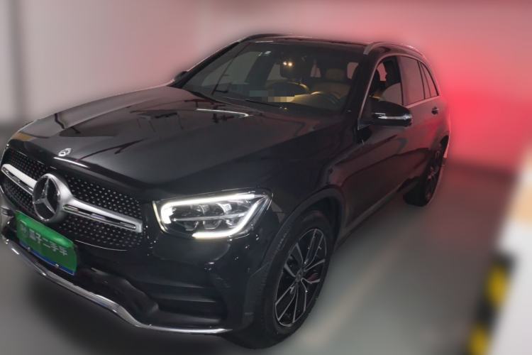 Mercedes-Benz GLC 260 L 2020 — фото 1