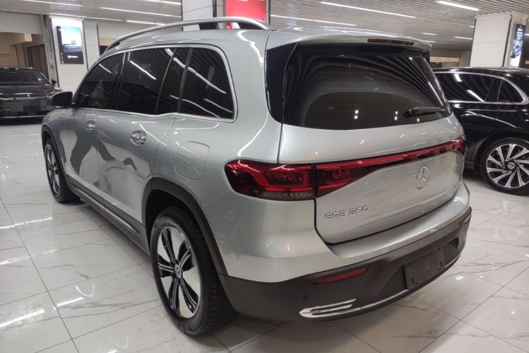 Mercedes-Benz EQB 260 2024 — 4