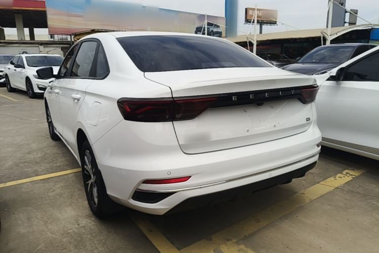 Geely auto emgrand 2025 — фото 4