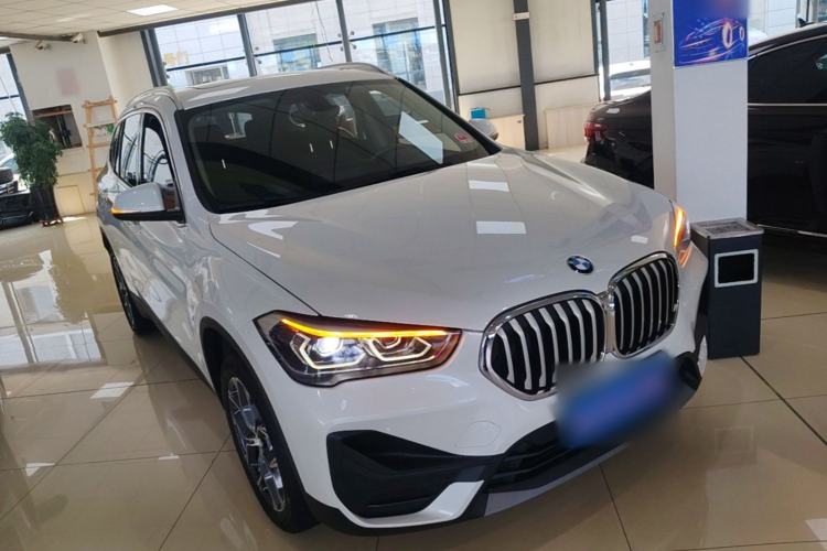 BMW X1 2021 — фото 3