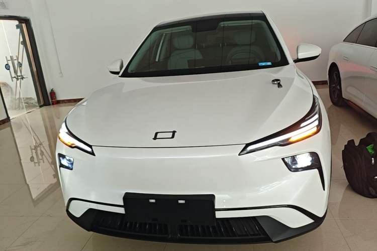 Bestune Yueyi 03 2025 — 2