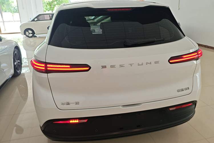 Bestune Yueyi 03 2025 — 5