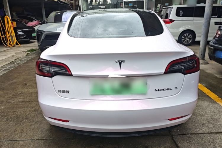 Tesla Model 3 2022 — 5