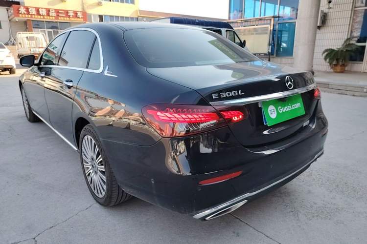 Mercedes-Benz E 300 L 2021 — 4