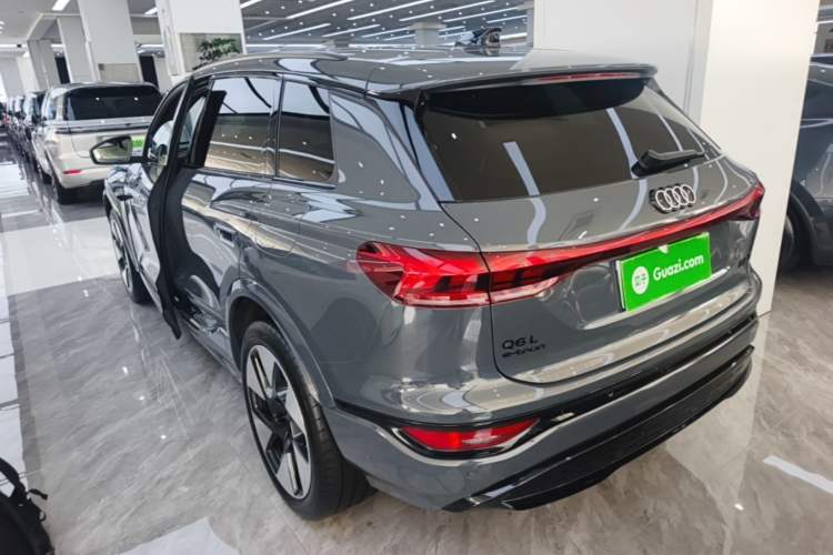 Audi Q6L e-tron 2026 — фото 4