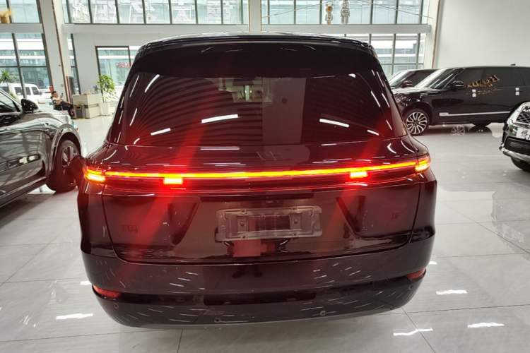 Li Auto L9 2022 — 5