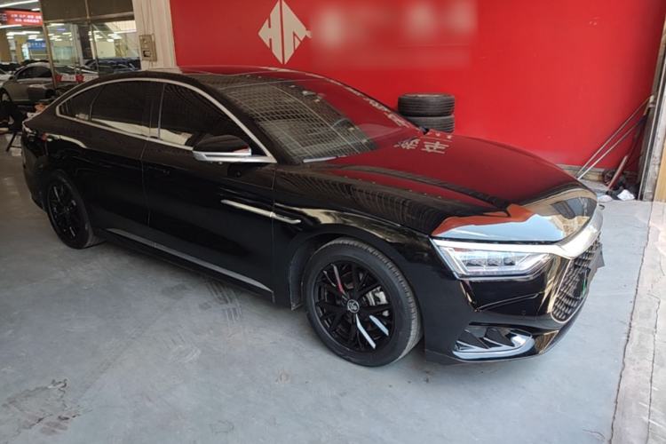 BYD Han 2024 — 3