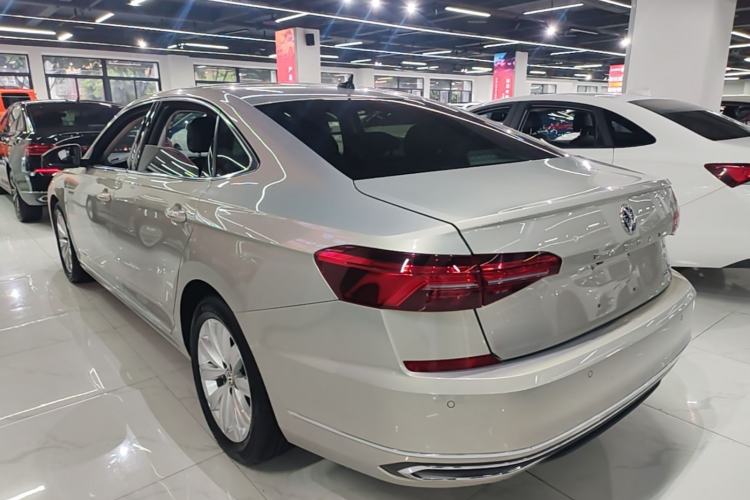 Volkswagen Passat 2020 — 4