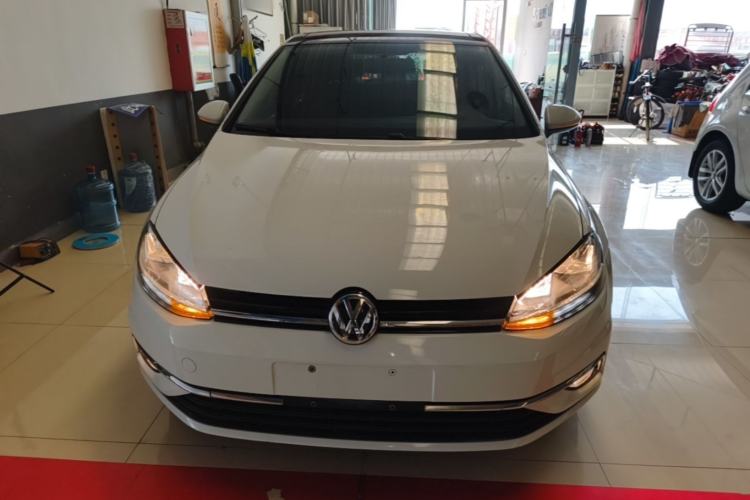 Volkswagen Golf 2020 — 2