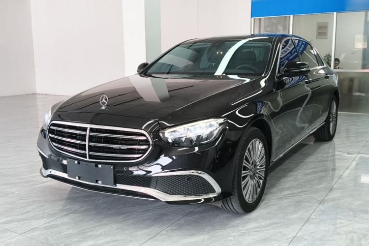 Mercedes-Benz E 260 L 2023 — фото 1